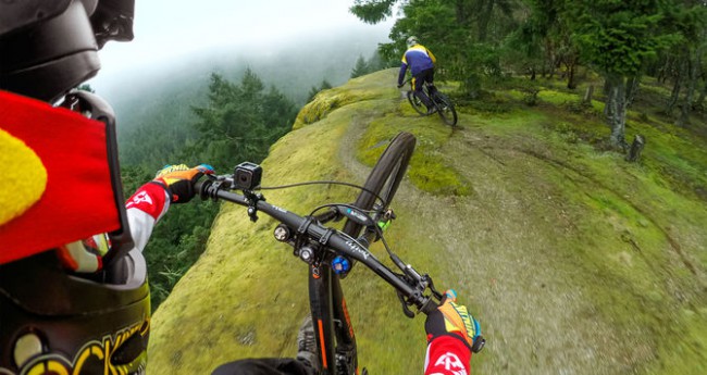 GoPro выпустила суперкомпактную экшен-камеру в форме куба